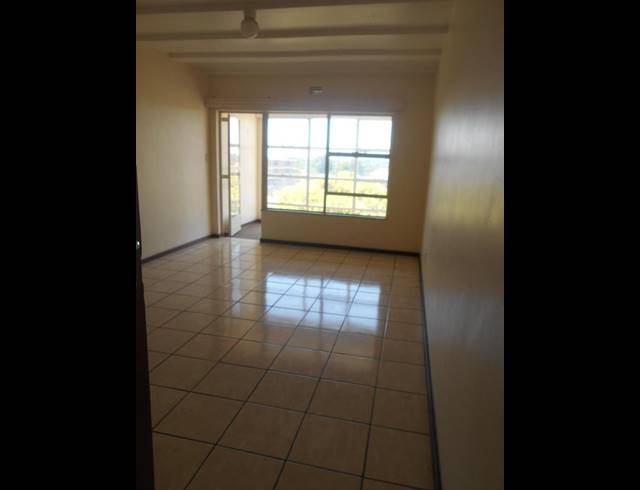 2 BEDROOM PROPERTY TO RENT IN KEMPTON PARK EXT 04